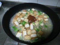 美味的豆瓣酱烧豆腐做法图解8)