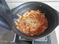 热腾腾的泡菜牛肉乌冬面做法图解5)