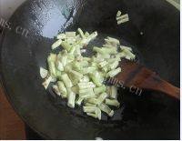 好吃的豆角卤面做法图解3)