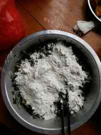 美味的酿豆腐和酿菜包做法图解2)