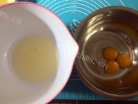 自制抹茶蛋糕卷做法图解2)