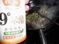家常菜芹菜炒粉丝做法图解14)