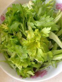 芳香四溢的杏鲍菇炒腊肉做法图解4)