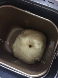 自制焦糖苹果面包做法图解8)
