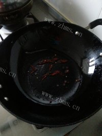 下酒菜香辣花生米做法图解7)