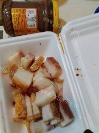 下饭的虾酱蒸烧肉做法图解1)