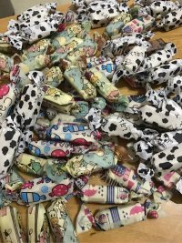 自制核桃牛轧糖做法图解14)