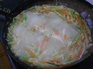 美味的萝卜虾皮汤