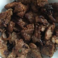 好吃的端午蒿味肉粽做法图解3)