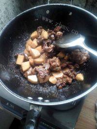 DIY-土豆红烧肉做法图解8)