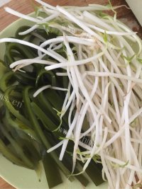 自制骨汤麻辣烫做法图解2)