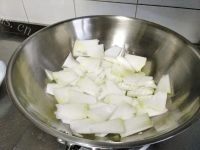 回味无穷的炒冬瓜做法图解3)