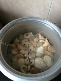 清爽的沙拉漠瓜做法图解5)