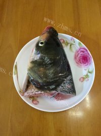 美味炖鱼头汤做法图解2)