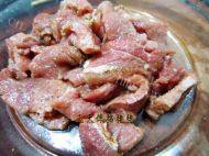 自制生菜牛肉卷做法图解3)