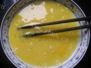三色蒸蛋做法图解3)