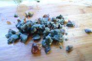 「健康美食」皮蛋拌豆腐做法图解4)