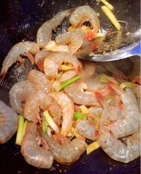 美味的鲜虾娃娃菜做法图解6)