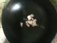 喷香的豆角炒肉做法图解3)