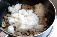 美味的咖喱鸡肉乳酪焗饭做法图解16)