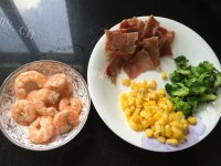 自制虾仁培根披萨做法图解3)