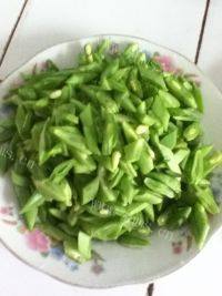 家常菜肉末四季豆做法图解2)