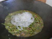 家常豆角炒粉条做法图解9)
