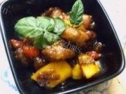 美味的拔丝草莓咕噜肉