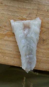 美味的芝心虾球做法图解2)