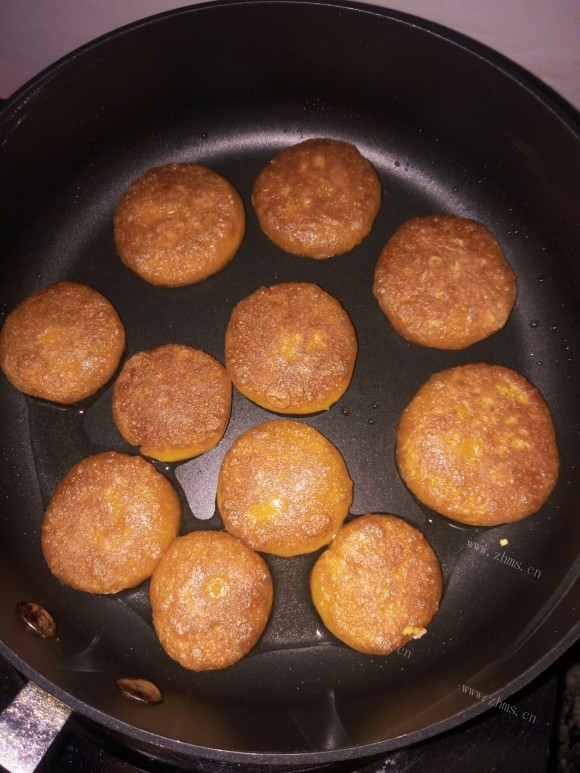 芳香四溢的南瓜饼