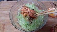 香喷喷的凉拌莴笋丝做法图解6)