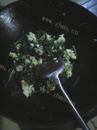 营养的西葫芦韭菜鸡蛋做法图解2)