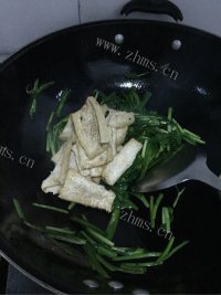 家常菜韭菜炒豆腐