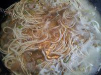 「美味可口」榨菜肉丝面做法图解11)