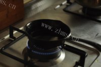 热腾腾的剁椒鱼头做法图解7)