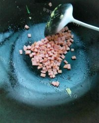 美味的炒米饭做法图解5)