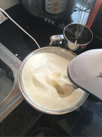 自制芒果千层蛋糕做法图解10)