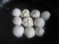 在家做的生煎包做法图解12)