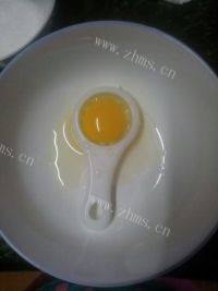 色泽不错的鸡蛋饼干做法图解2)