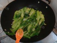 饱满的蒜香油麦菜做法图解5)