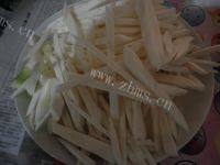 家常菜茭白炒毛豆做法图解1)
