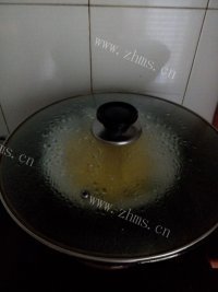 美味的香煎土豆饼做法图解4)