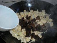 质嫩的花菜炒肉片做法图解9)
