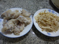 美味水笋煮猪蹄做法图解1)