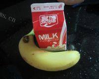 常吃不腻的香蕉奶昔做法图解1)