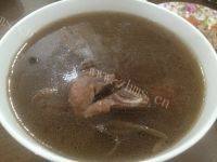 常吃不腻的茶树菇排骨汤