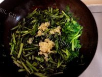 家常菜蒜蓉茼蒿做法图解5)