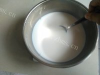 自制酸奶做法图解3)