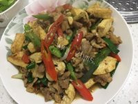 美味的香干炒肉做法图解4)