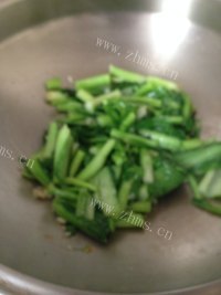 美味的蒜香青菜苔做法图解9)